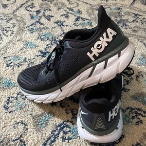Hoka Clifton 7